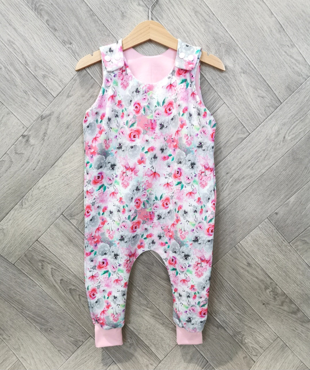 Long romper (shoulder snaps)