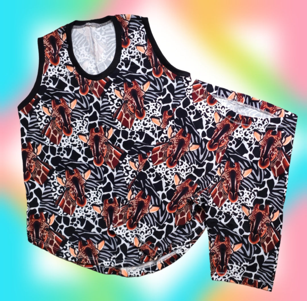 Adult Curved Hem Vest