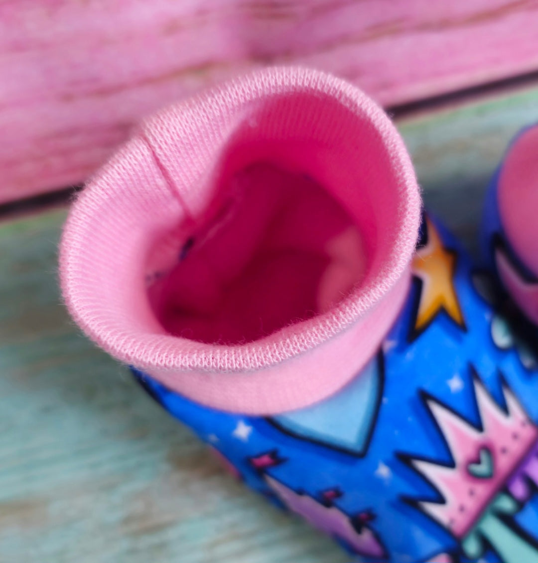 Snuggle baby booties