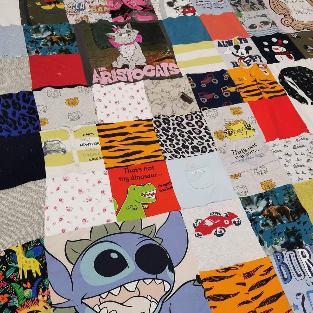 Keepsake memory blanket/cushion