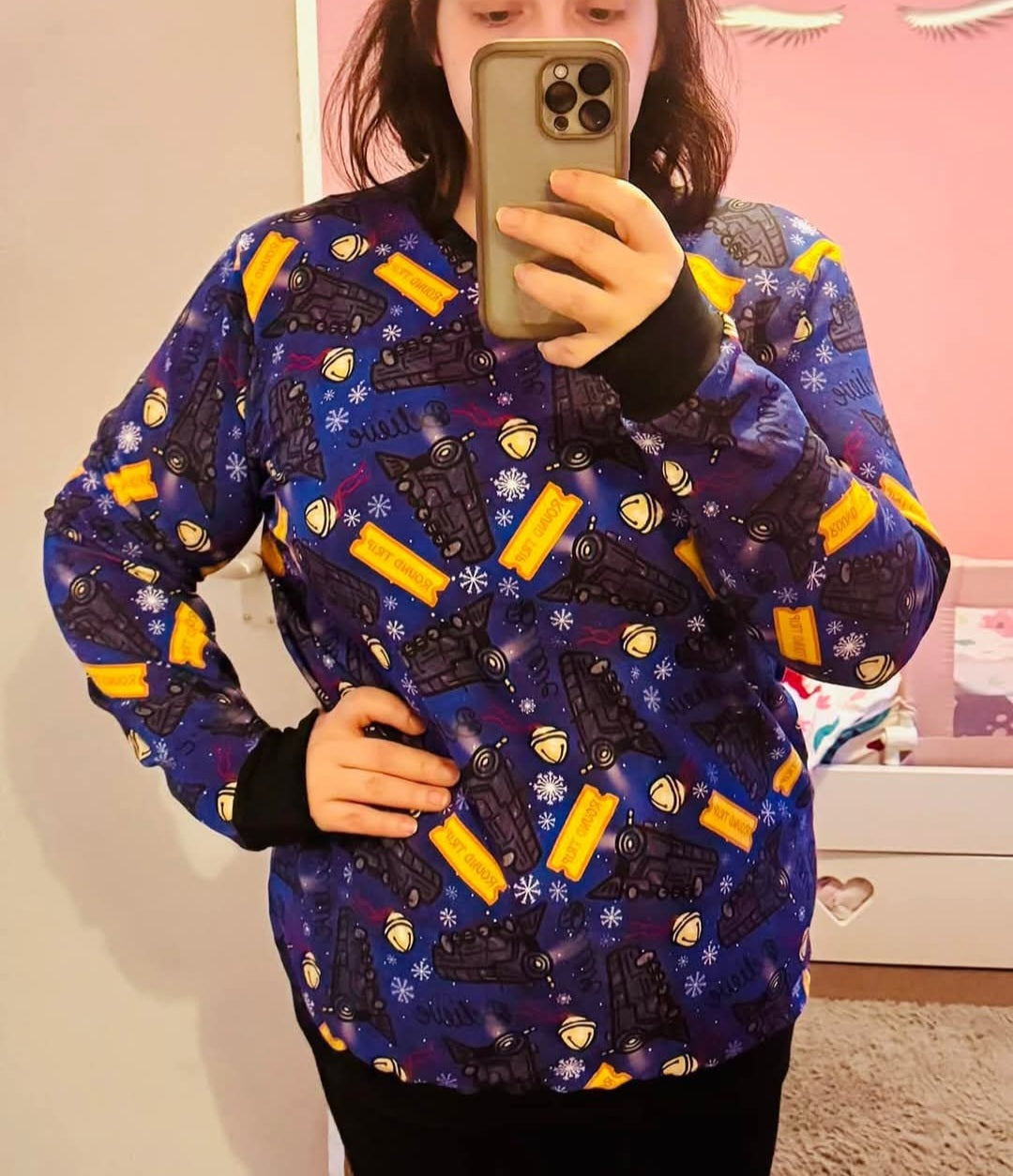 Adult jumper / sweatshirt