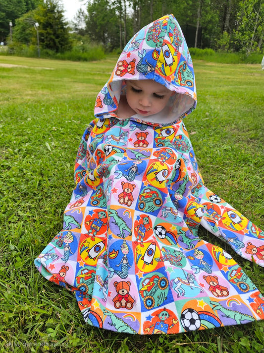 Childrens - Hooded towel poncho (1-13 years)