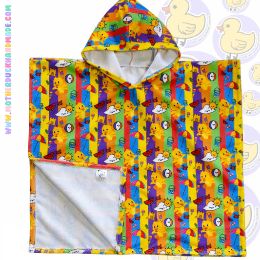Childrens - Hooded towel poncho (1-13 years)