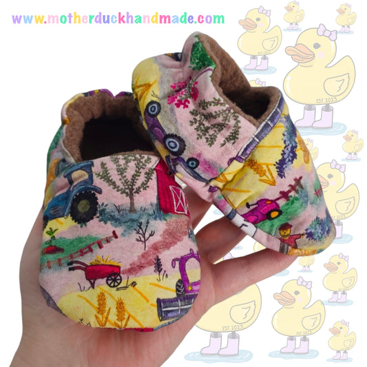 Slip on baby shoes (0-18m)