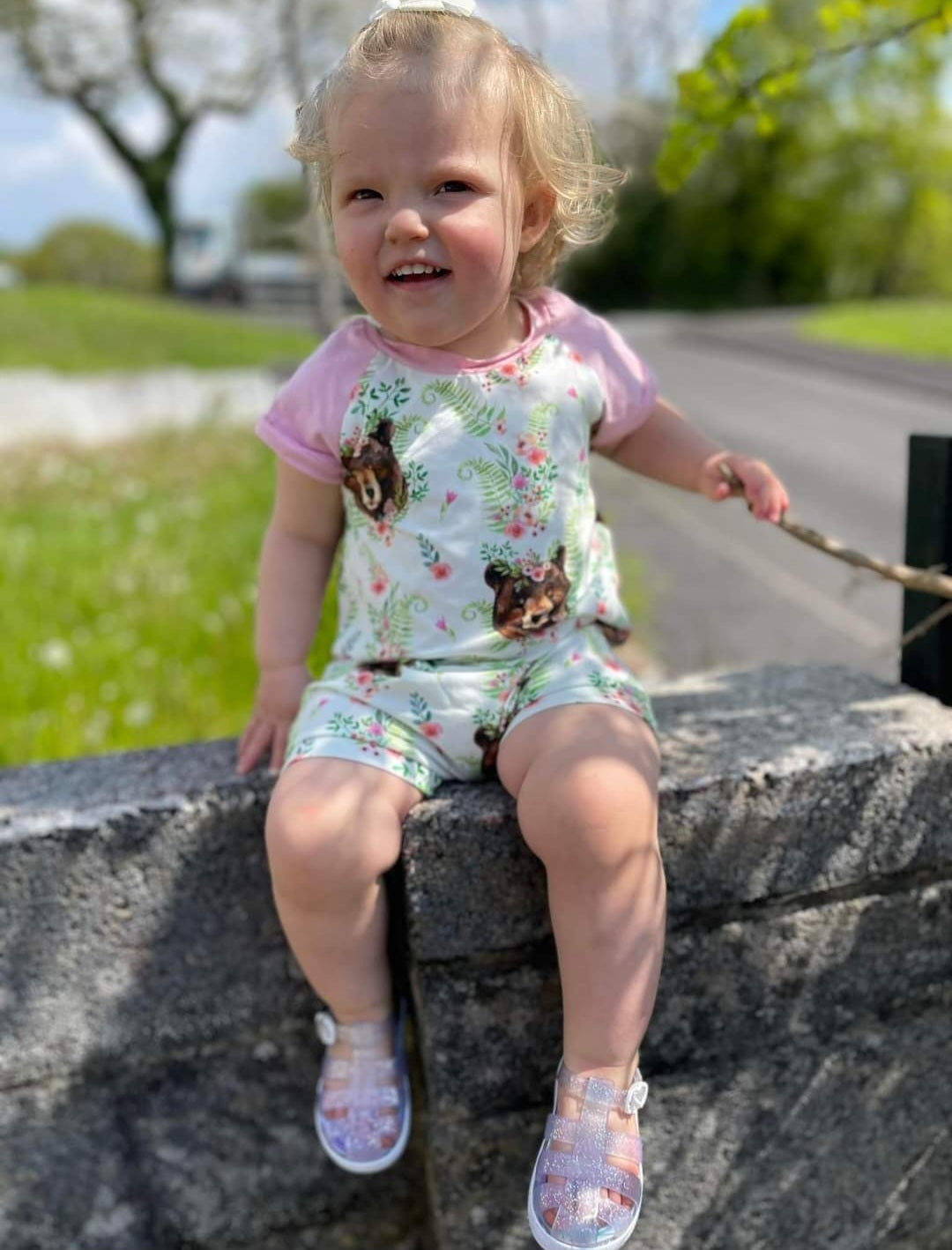 Raglan short romper (pull on)